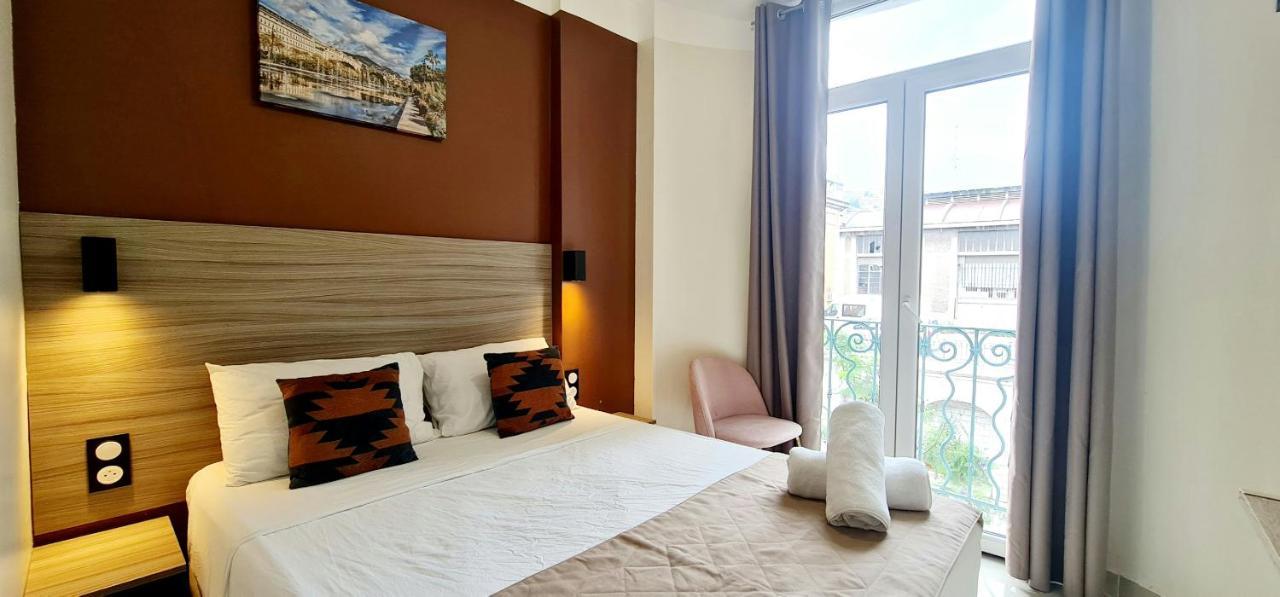 Evelia Hotels Nisa Exterior foto
